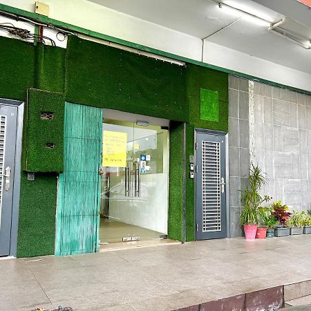Homestay 55 Τζόχορ Μπάχρου Εξωτερικό φωτογραφία